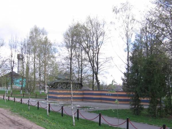 Монумент "Танк"в Лиозно